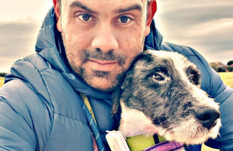 Entrevista a Juan Gancedo, el “salvador de los perros” en la Cañada Real
