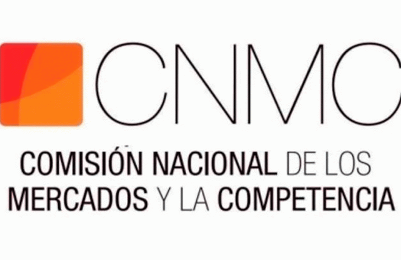 La CNMC multa a la Real Sociedad Canina de España por obstaculizar la actividad de las asociaciones rivales y discriminar a jueces caninos